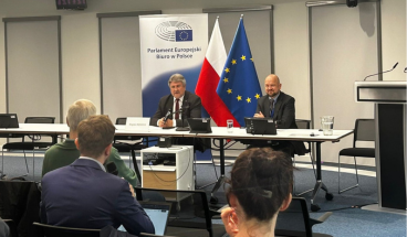 briefing-prasowy-bogdan-rzonca.png